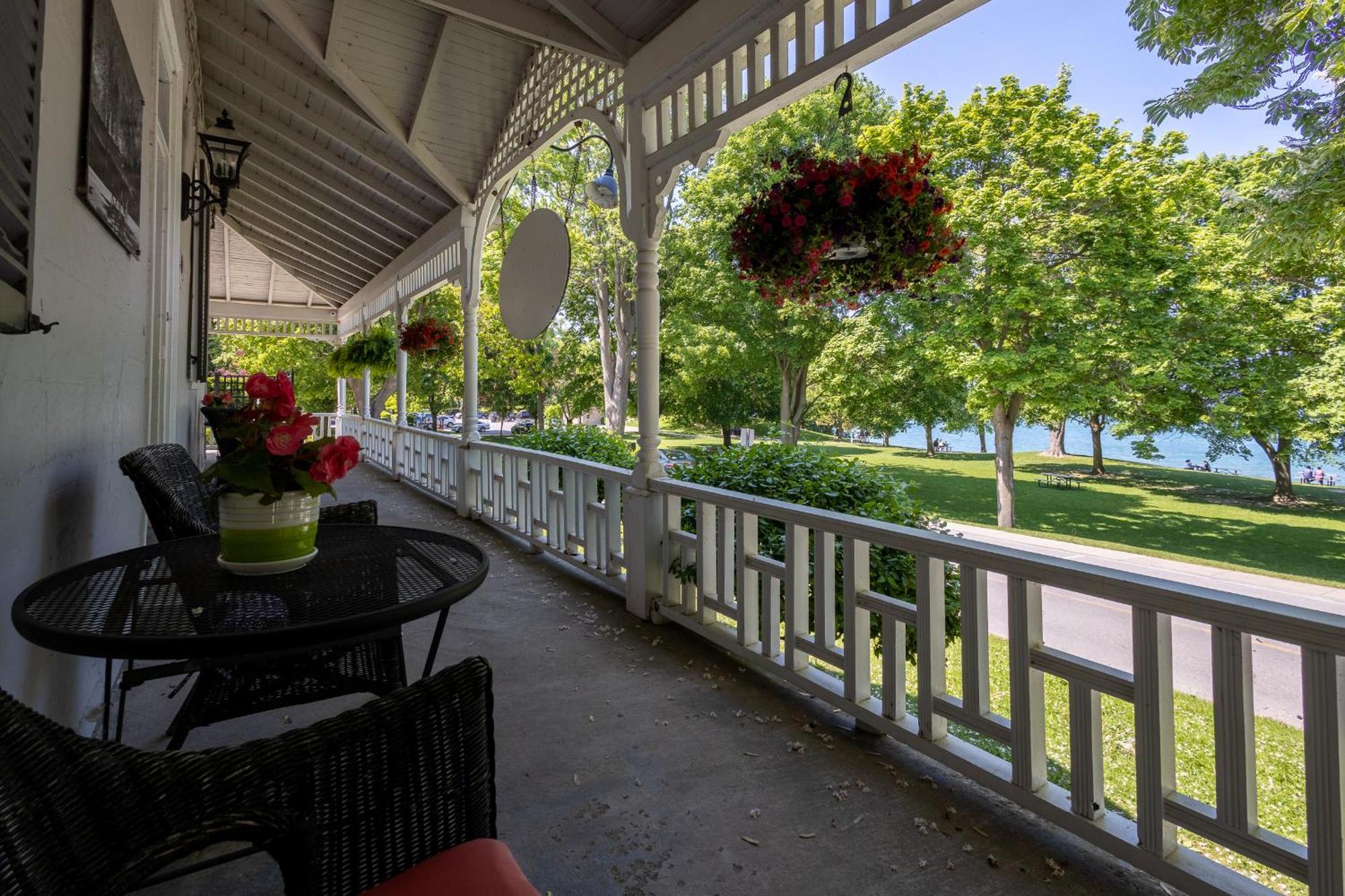 Hotel The Old Bank House Niagara-on-the-Lake Exterior foto